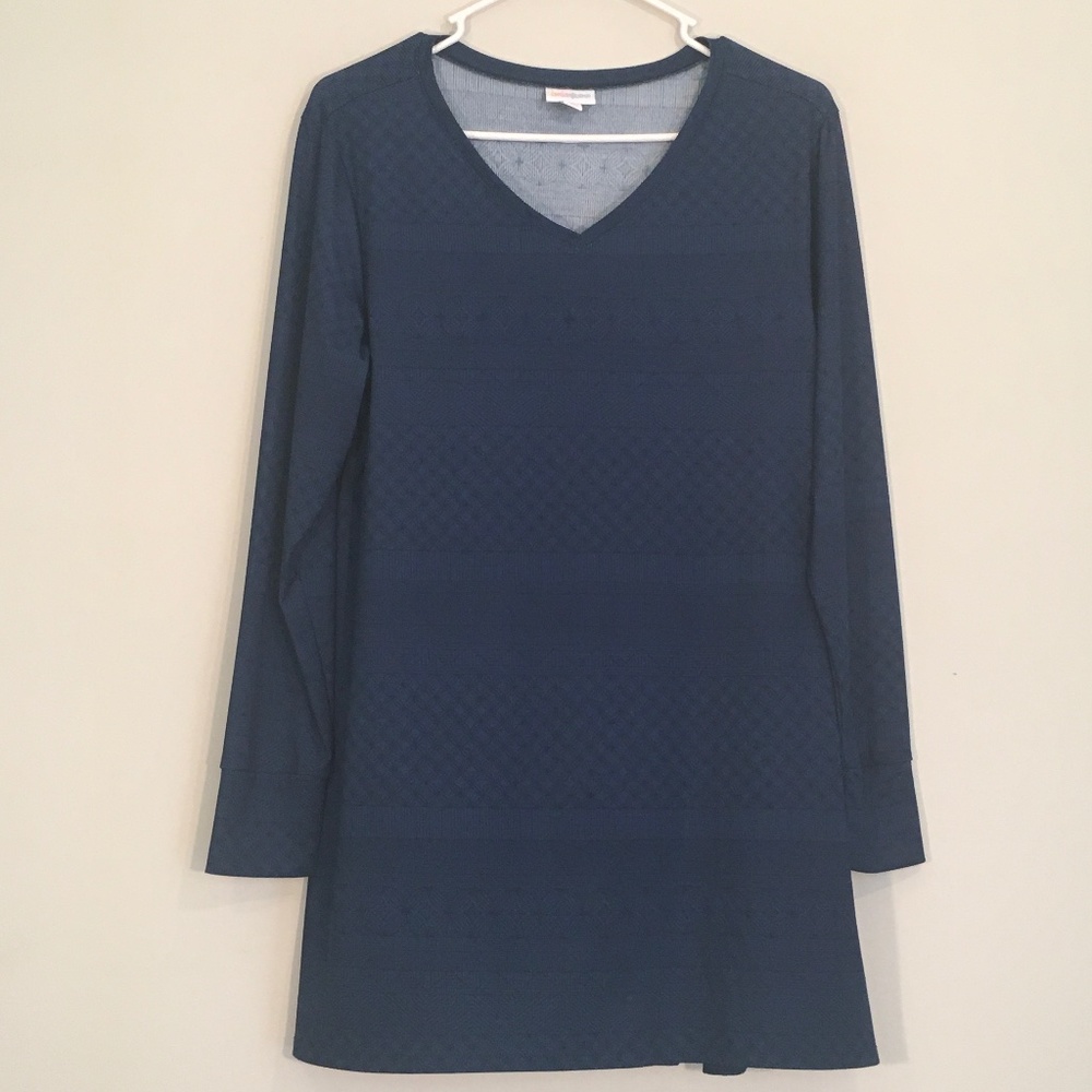LuLaRoe Elizabeth Tunic 10222